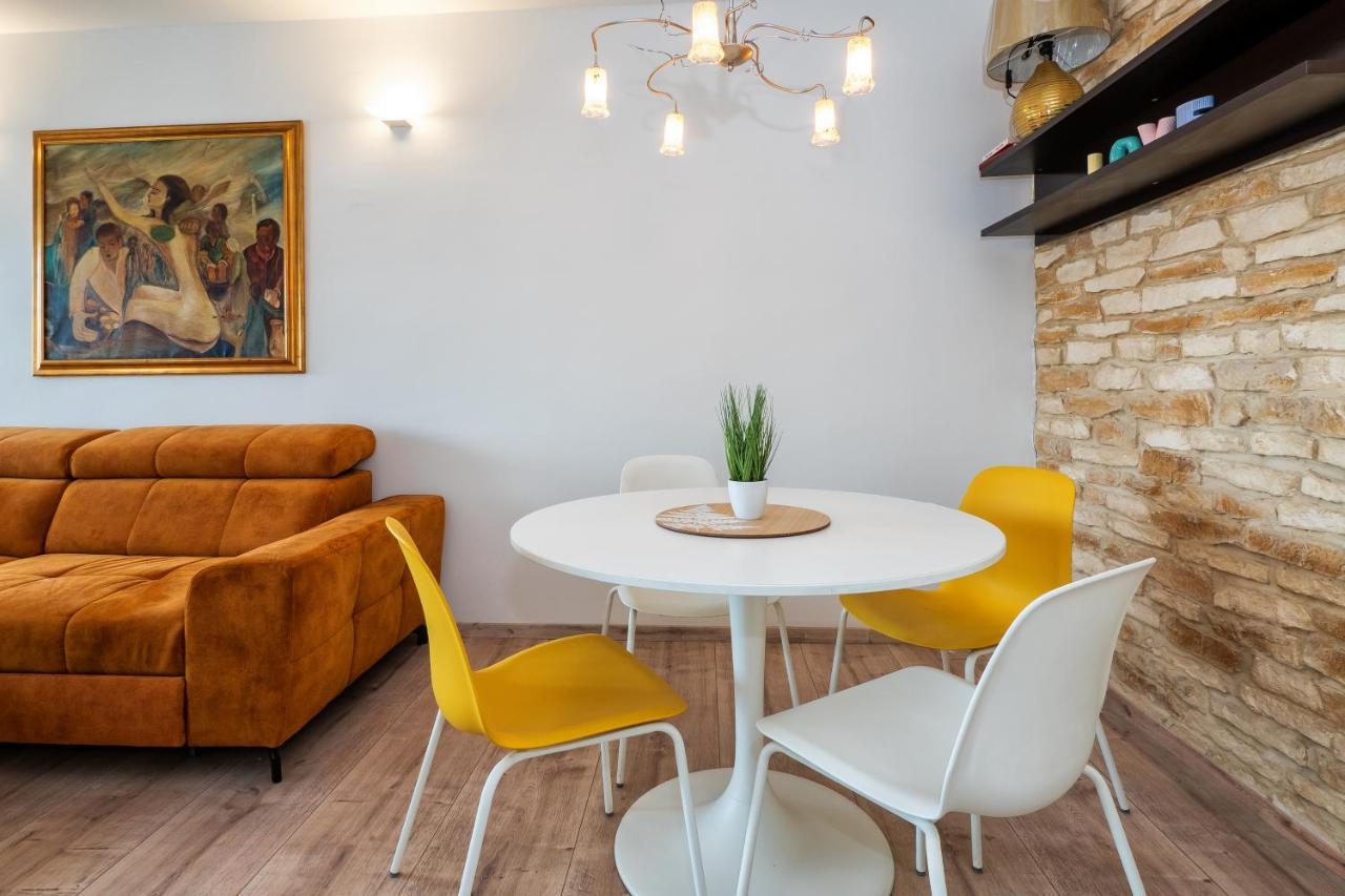 3-Bedroom Sea View Apartment - Balcony, Elevator - Spinut, Split 斯普利特 外观 照片