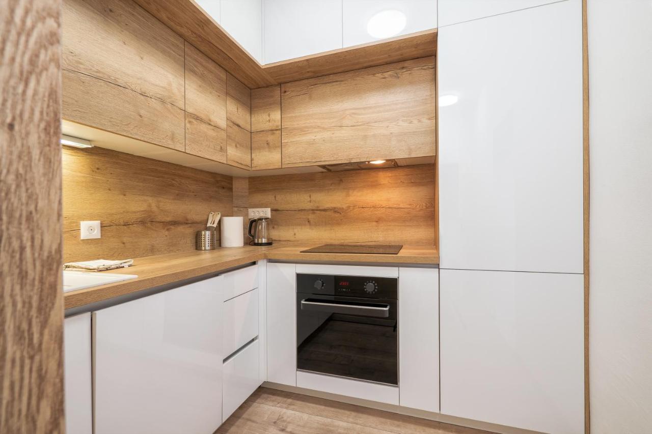 3-Bedroom Sea View Apartment - Balcony, Elevator - Spinut, Split 斯普利特 外观 照片