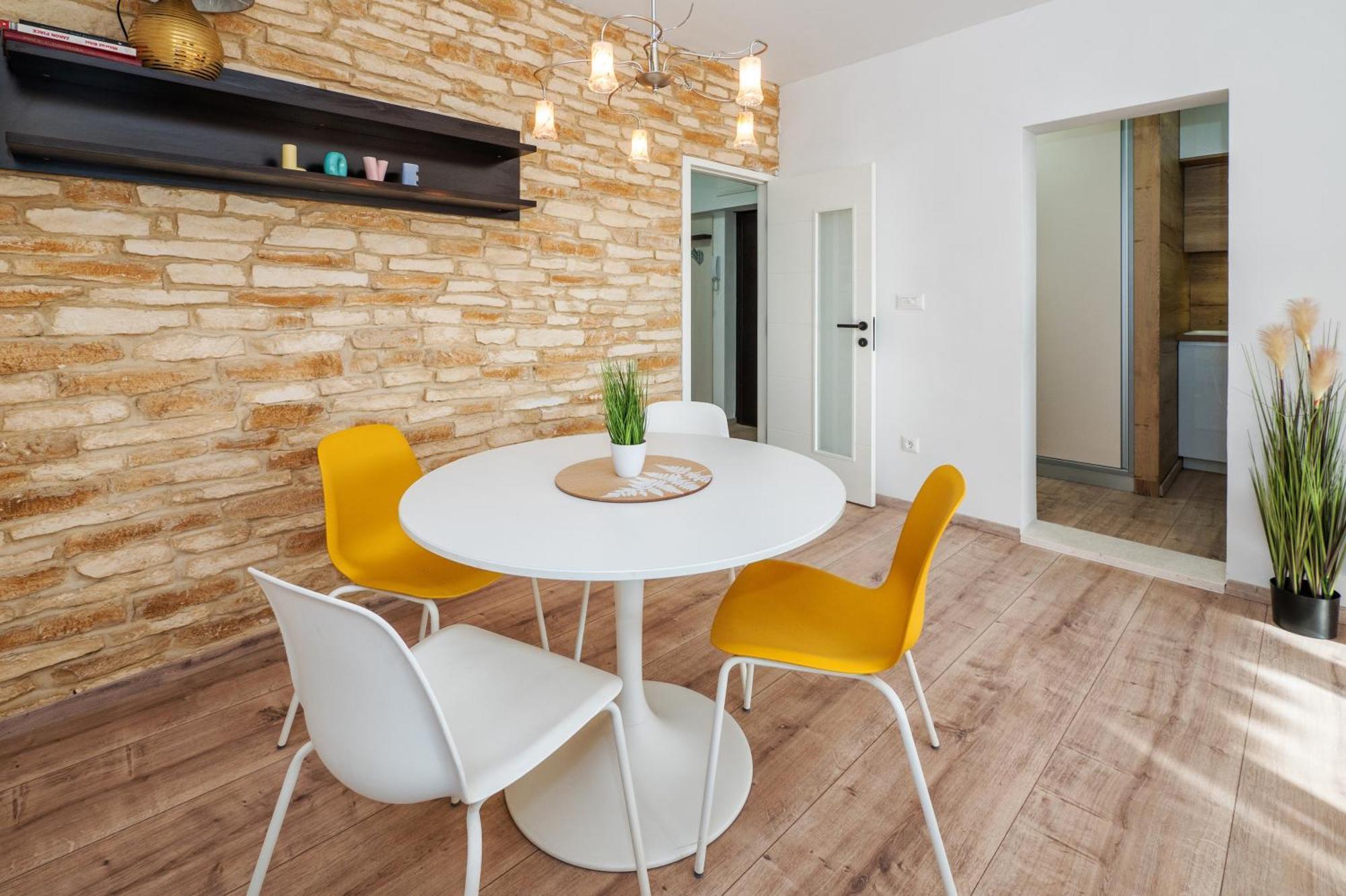 3-Bedroom Sea View Apartment - Balcony, Elevator - Spinut, Split 斯普利特 外观 照片
