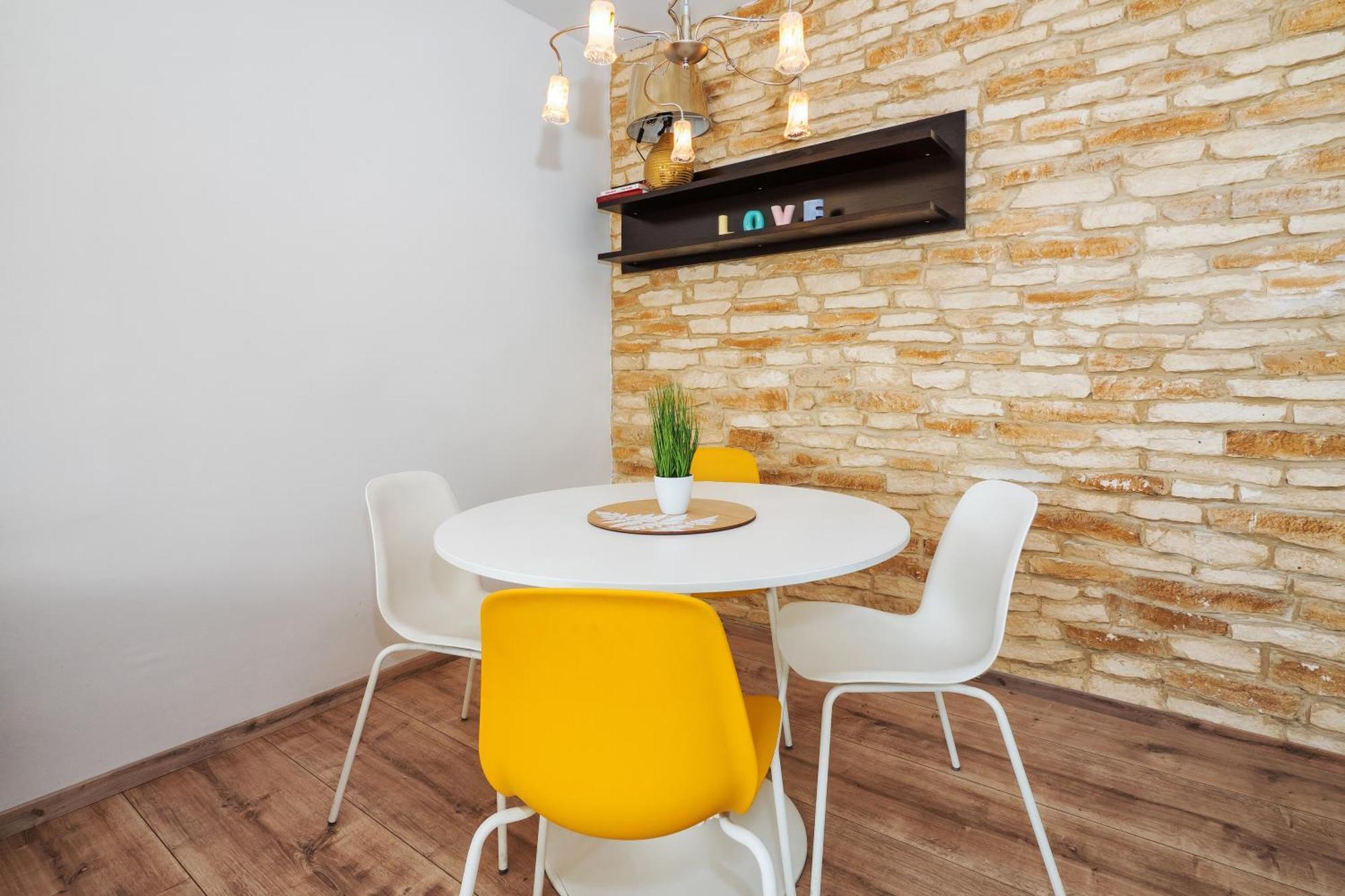 3-Bedroom Sea View Apartment - Balcony, Elevator - Spinut, Split 斯普利特 外观 照片