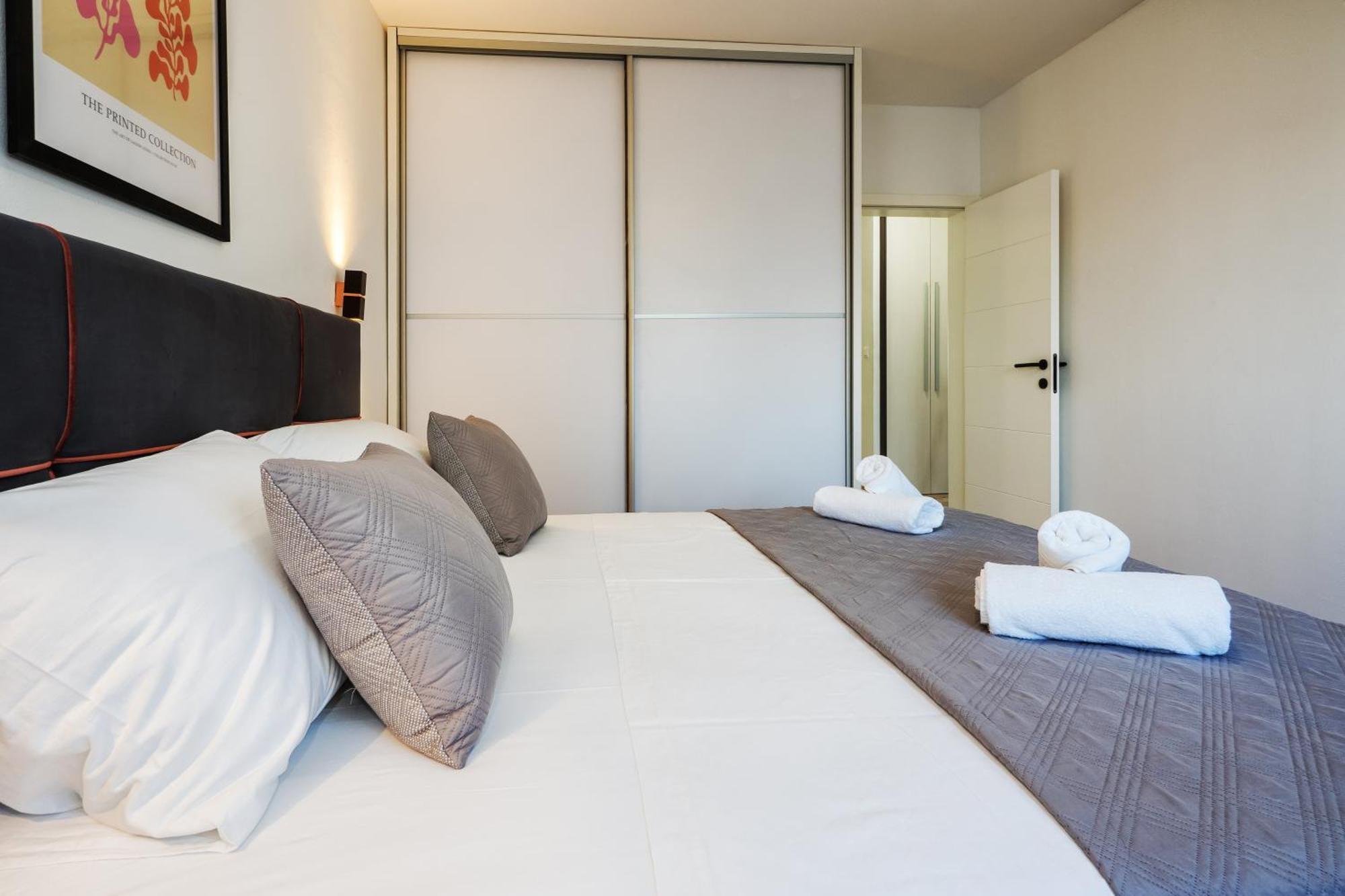 3-Bedroom Sea View Apartment - Balcony, Elevator - Spinut, Split 斯普利特 外观 照片